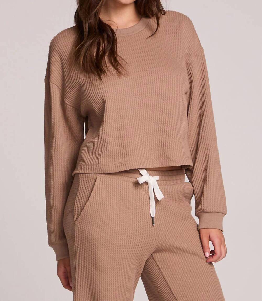 NEW CHASER suzzans sweatshirt in camel